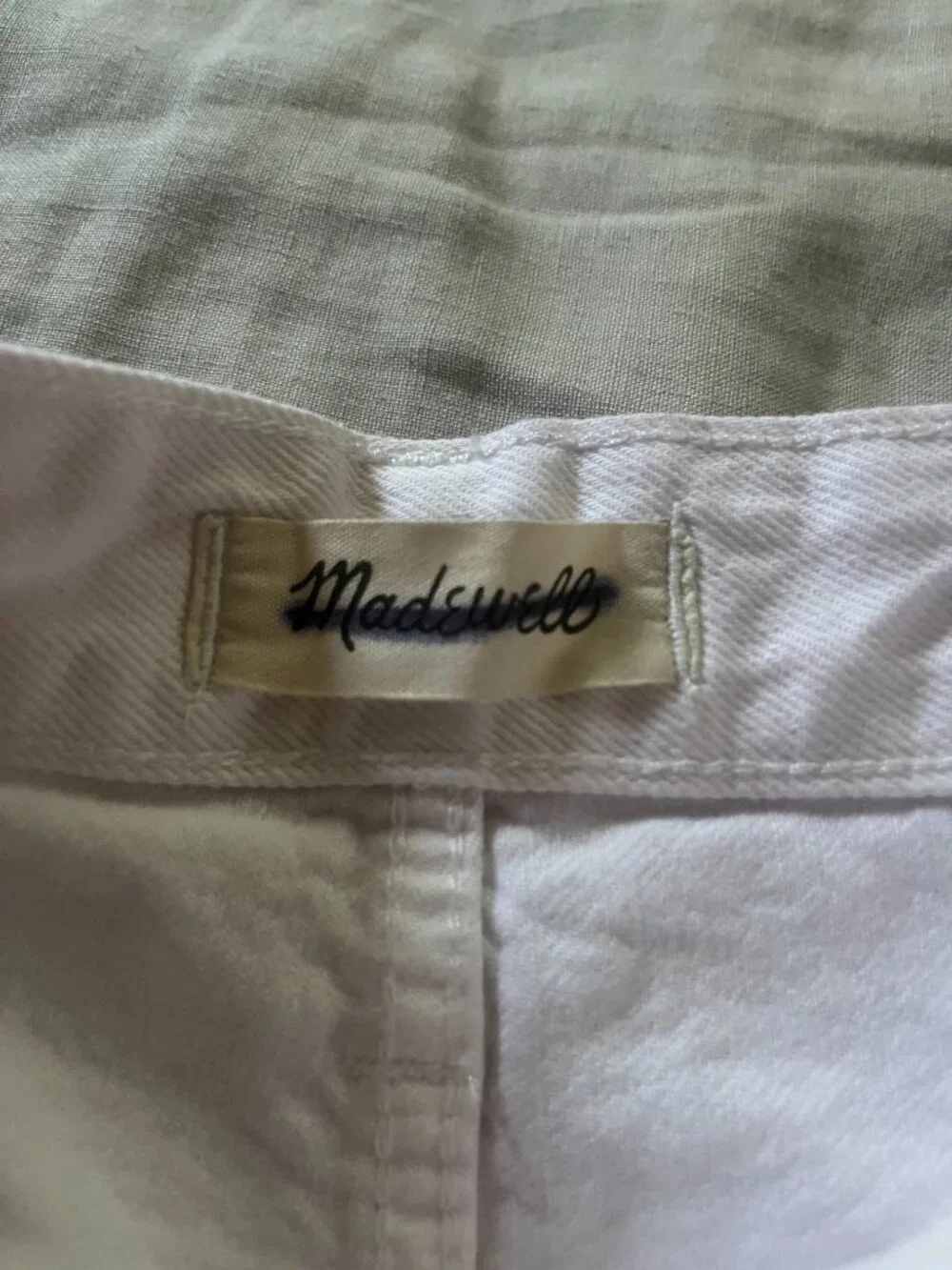 Madewell Relaxed Denim Shorts in Off-White